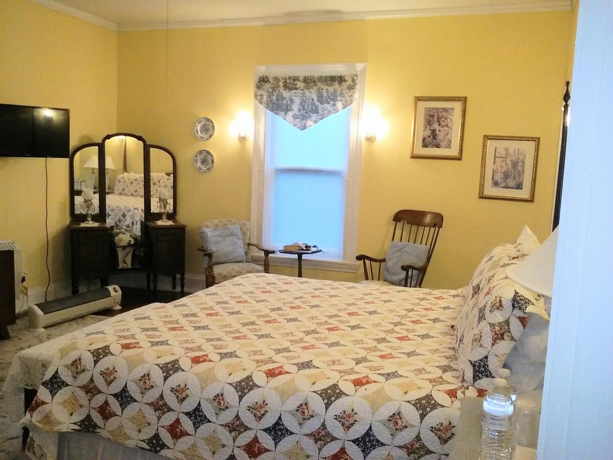 Six Acres Bed And Breakfast Цинциннати Экстерьер фото