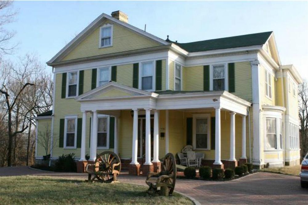 Six Acres Bed And Breakfast Цинциннати Экстерьер фото